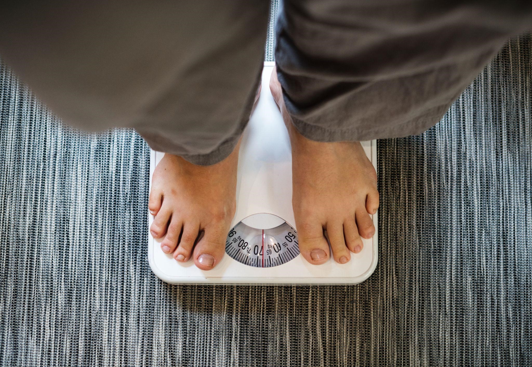ways to balance hormones naturally
